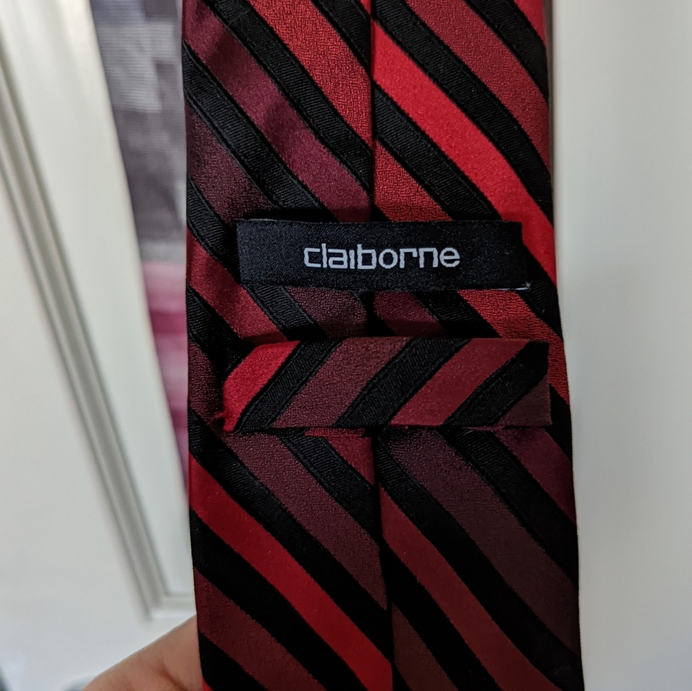 ties - Picture 4 of 4